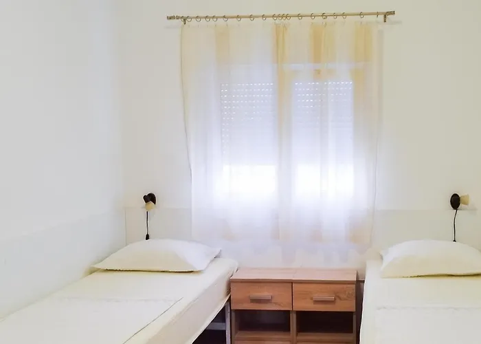 Lovely In With House Sea View Апартаменты *
